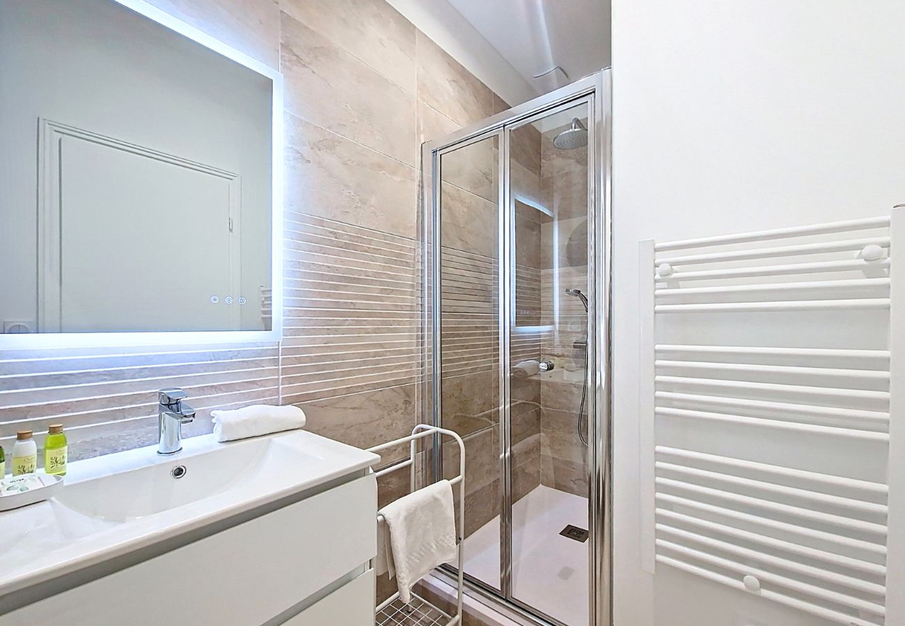 Appartement à Nice - Nouveau! N&J  - COCON ALBERTI  - Lumineux - Balcon