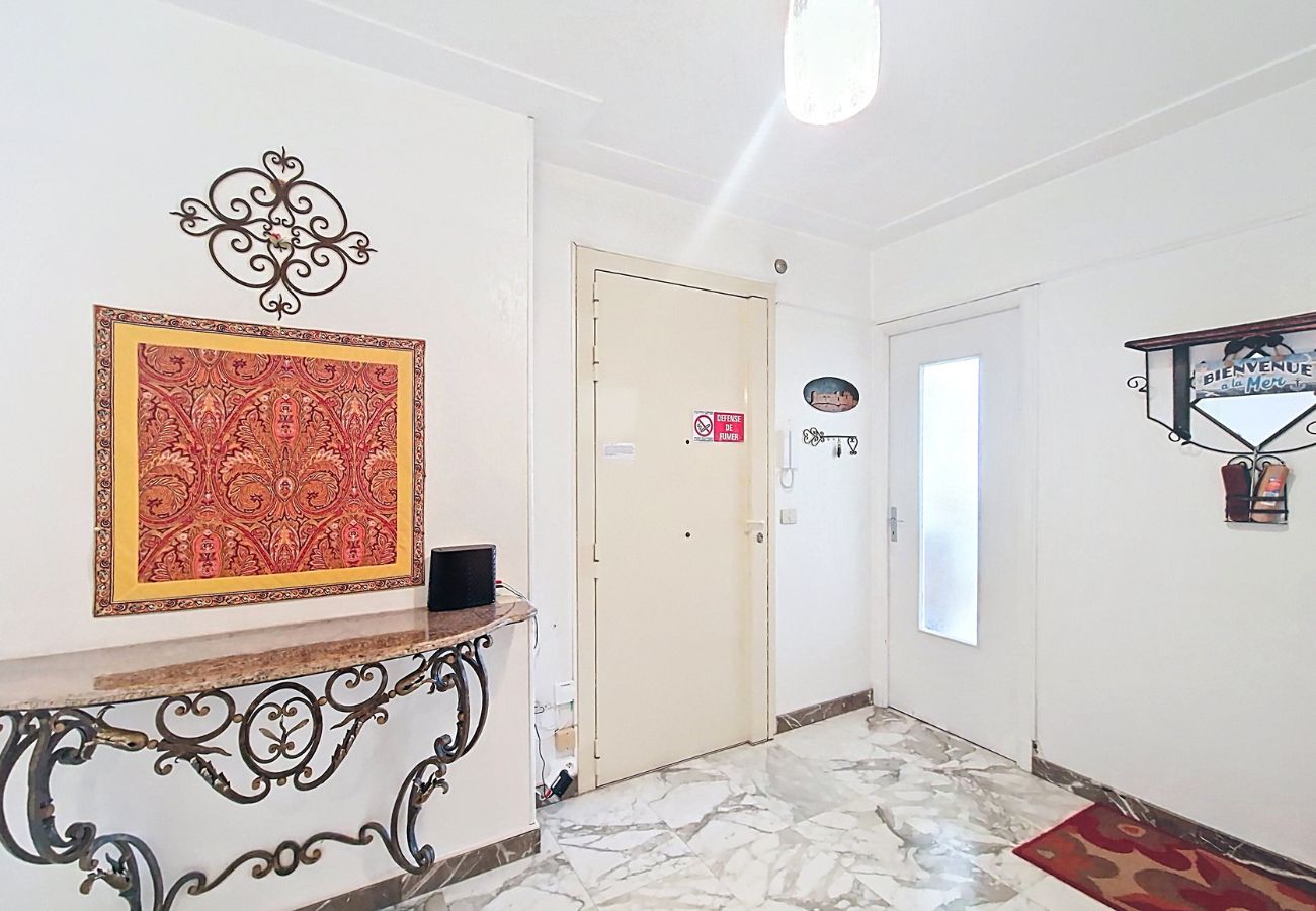 Appartement à Nice - Nouveau! N&J  - MARINA AZUR  - Proche mer - Terrasse