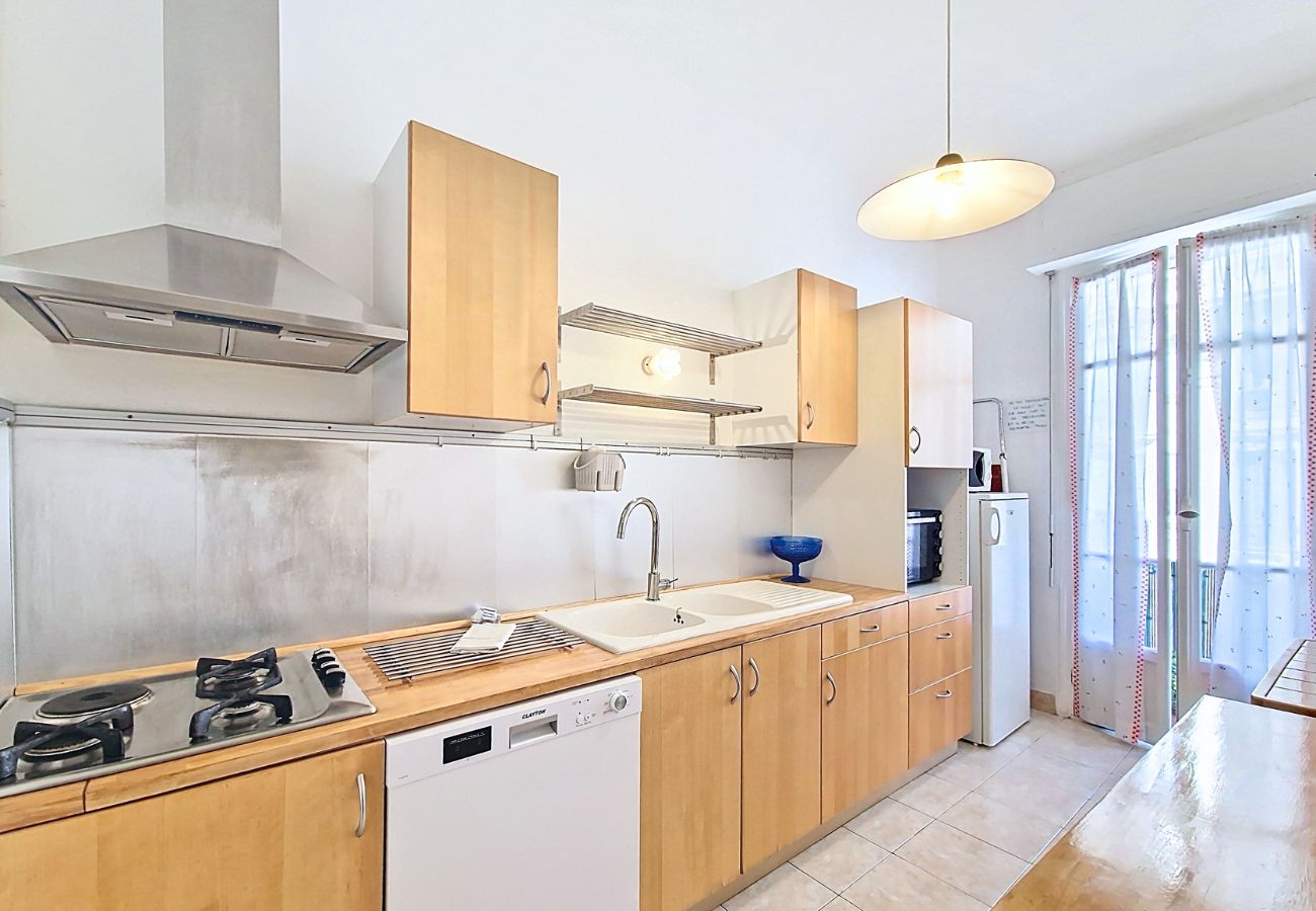 Appartement à Nice - Nouveau! N&J  -  LE CATINAT  - Spacieux - Balcon