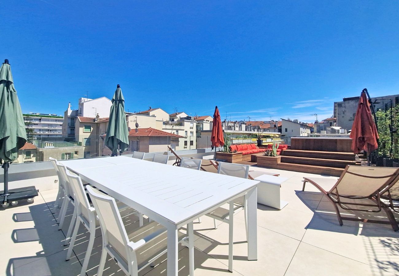 Appartement à Nice - Nouveau! N&J  - JULIANNA ROOFTOP - Jacuzzi - Sauna
