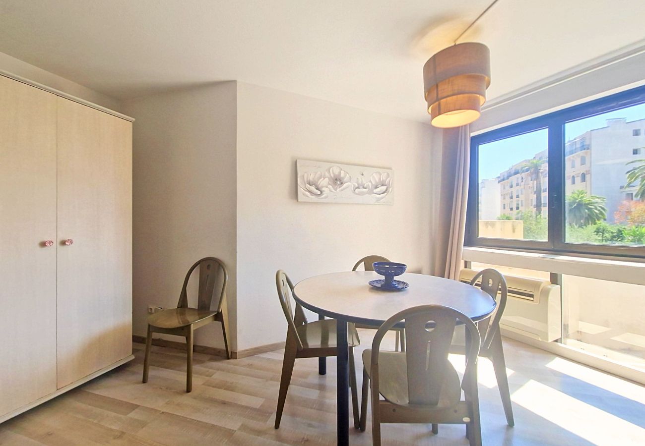Appartement à Nice - Nouveau! N&J  - LE FLOREVA  - Climatisation - Spacieux