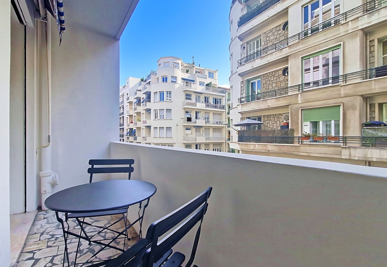 Appartement à Nice - Nouveau! N&J  - ROSSINI CHARM - Centre - Balcon