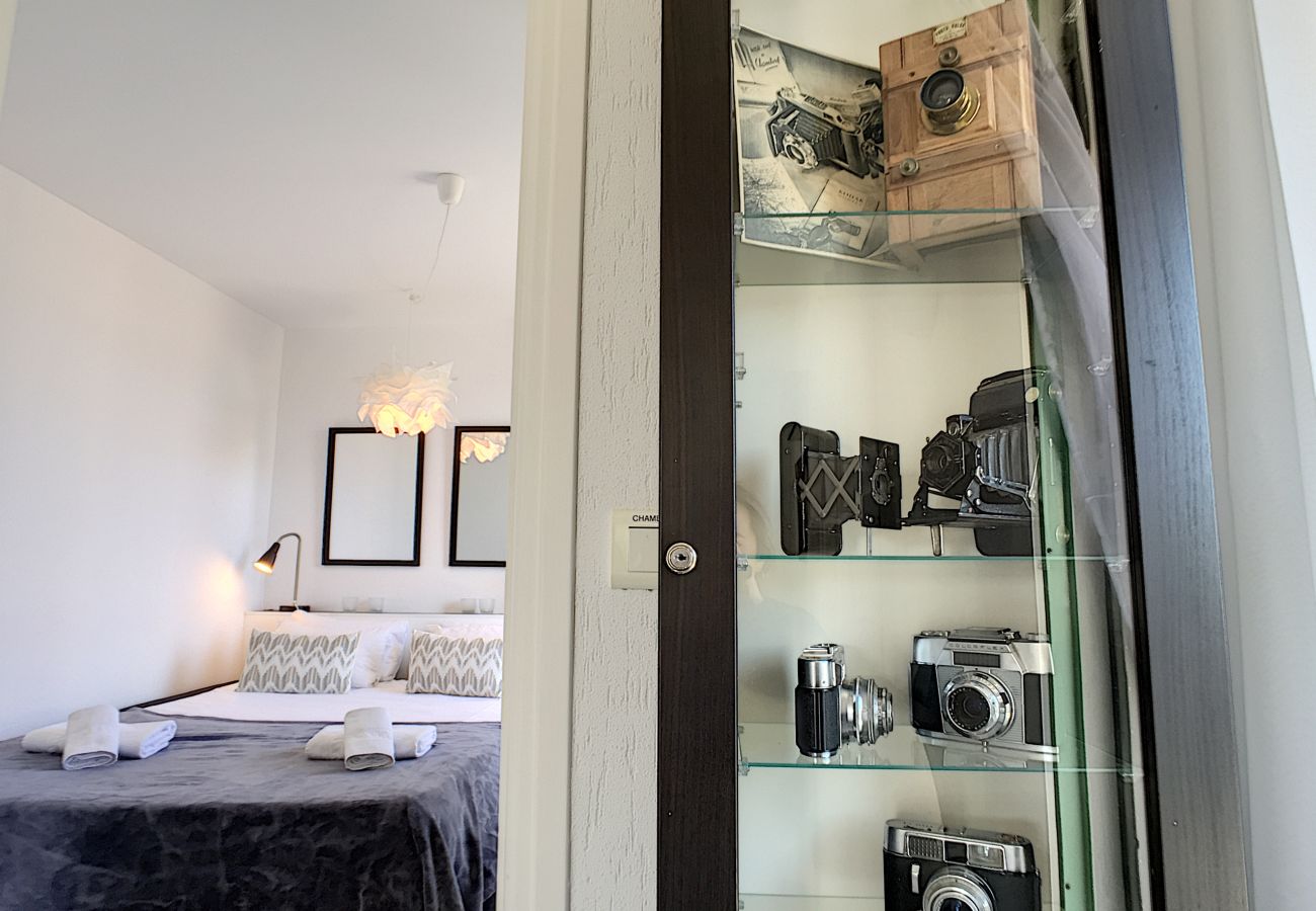 Appartement à Nice - NOTRE DAME TOP FLOOR - BAIL CIVIL ENTRE 1 ET 11 MOIS 
